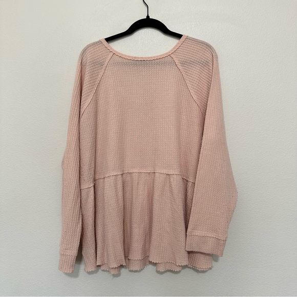 Torrid henley peplum waffle weave blouse women’s size 3x? Blush pink - Picture 3 of 3